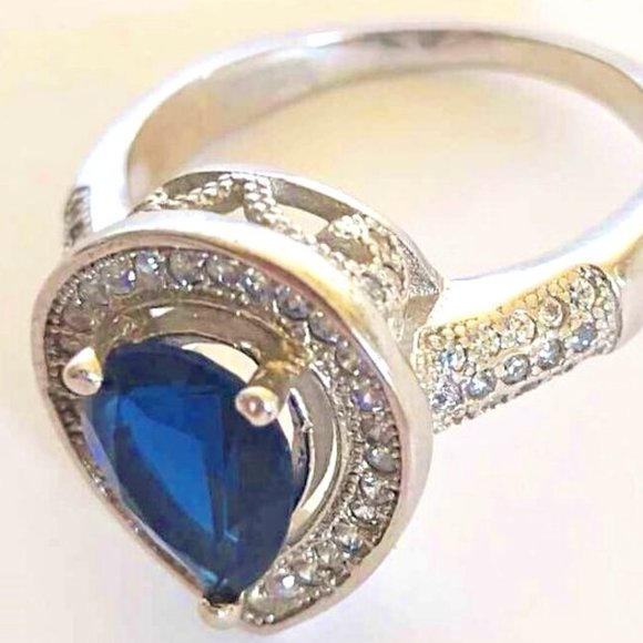 925 Sterling Silver Blue Sapphire and CZ ring - Picture 10 of 16